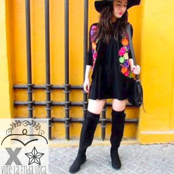 Mexican Embroidered Vest/Chaleco Bordado Mexicano - Picture 2 of 4